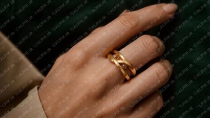 انگشتر طلای زنانه با طراحی مدرن و مینیمال