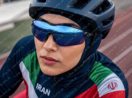 عینک و کلاه ایمنی ورزشی حرفه‌ای